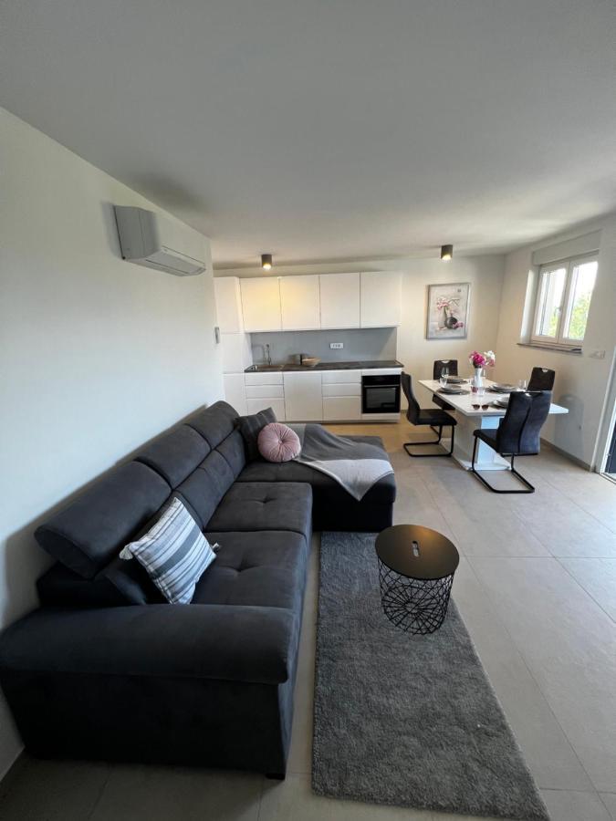 Apartman Ana Sveti Anton  Esterno foto